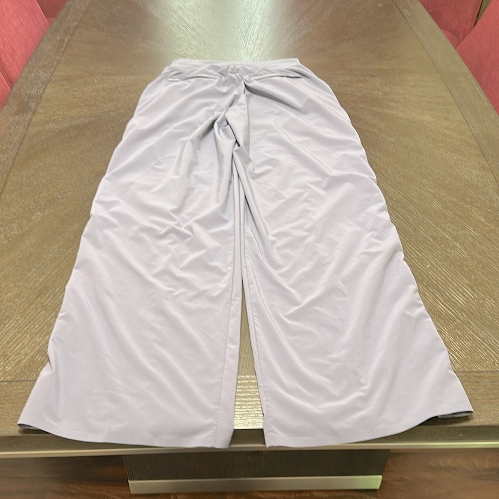 Athleta Women's Wide Leg Pants in Light Gray - Picture 13 of 13